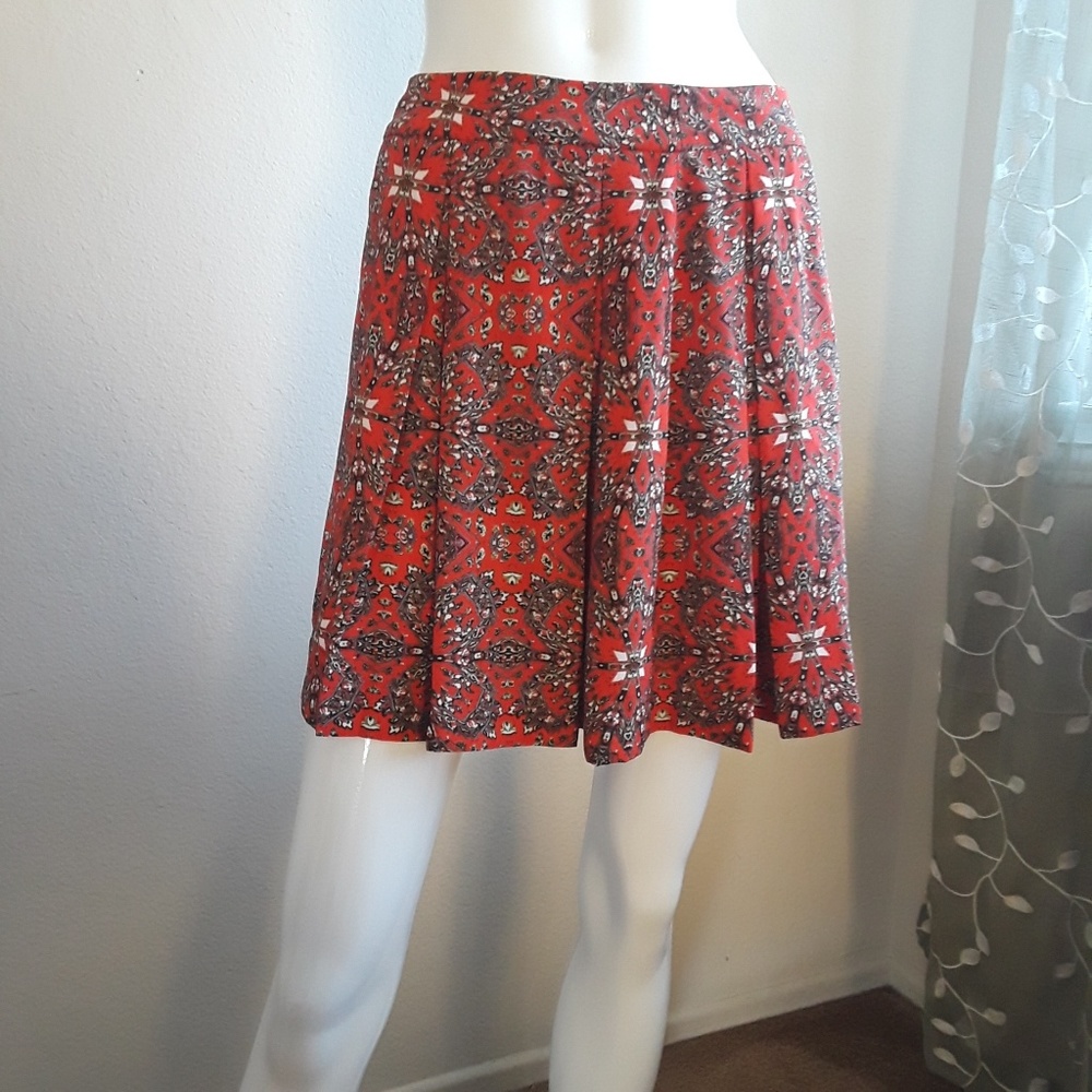 🤑FINAL SALE 💥Collective Concepts plated Skirt S